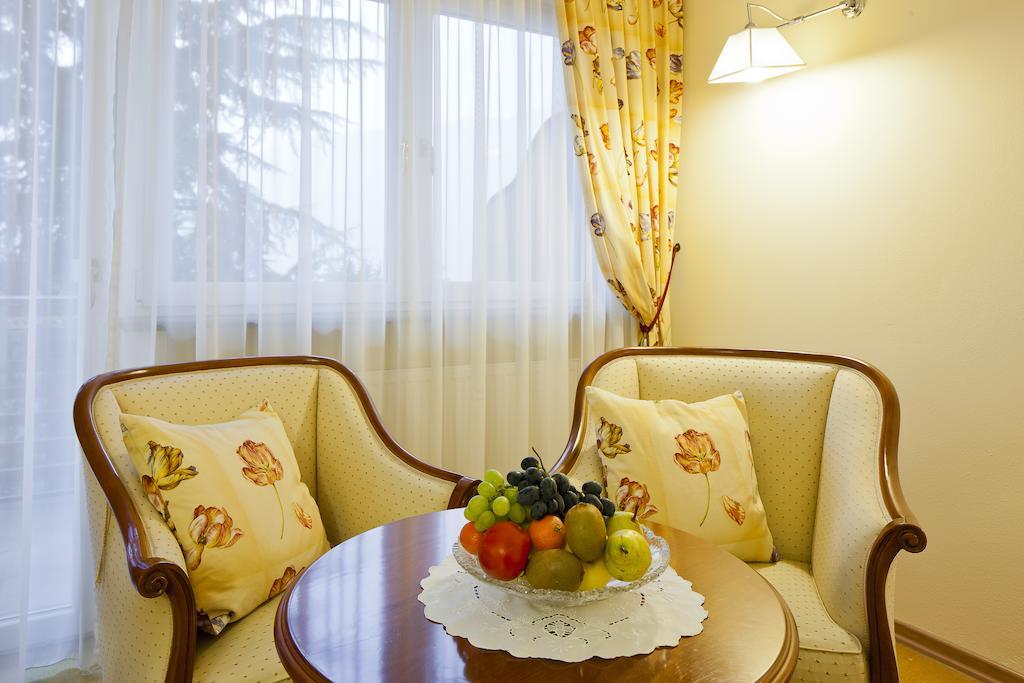 Aster Hotel 3*